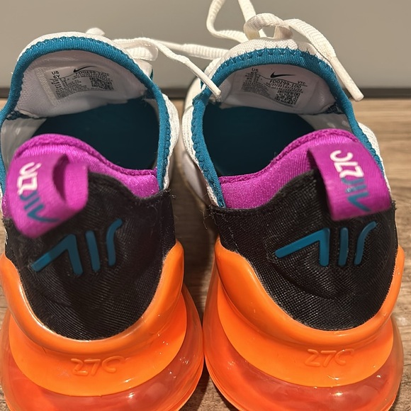 Unisex Nike Air Max 270 Vivid Purple Sneakers - Picture 9 of 11
